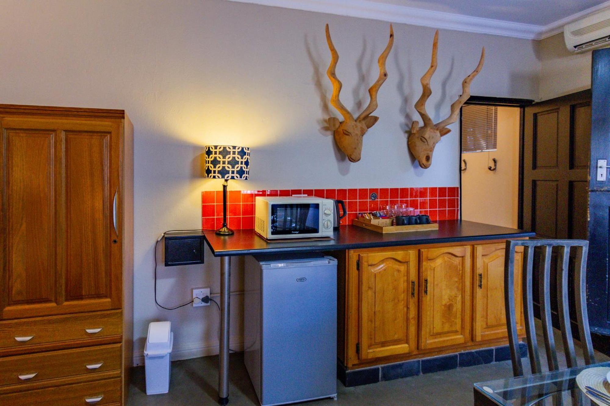 Pumleni Guesthouse Hartbeespoort Kültér fotó