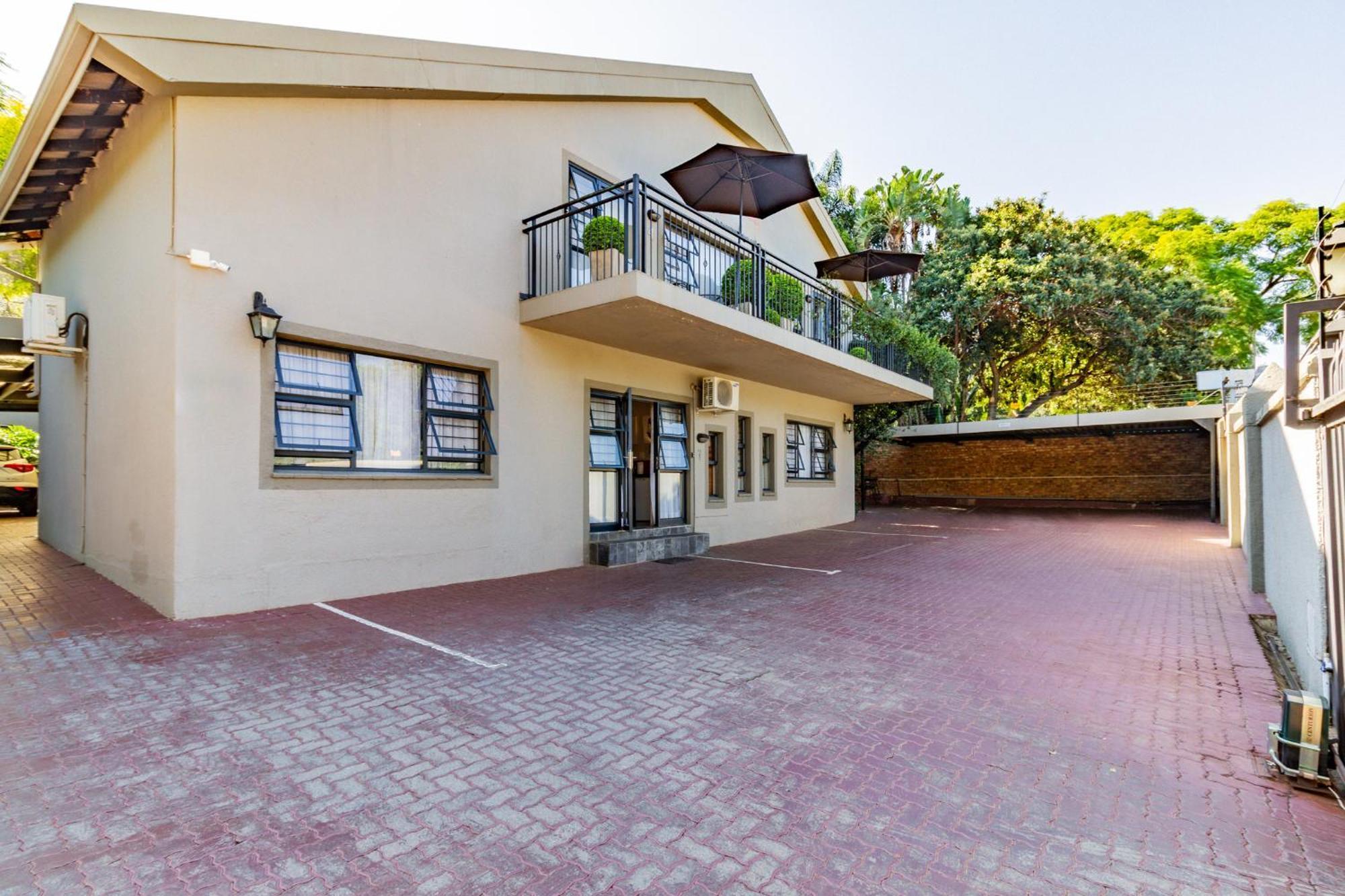 Pumleni Guesthouse Hartbeespoort Kültér fotó