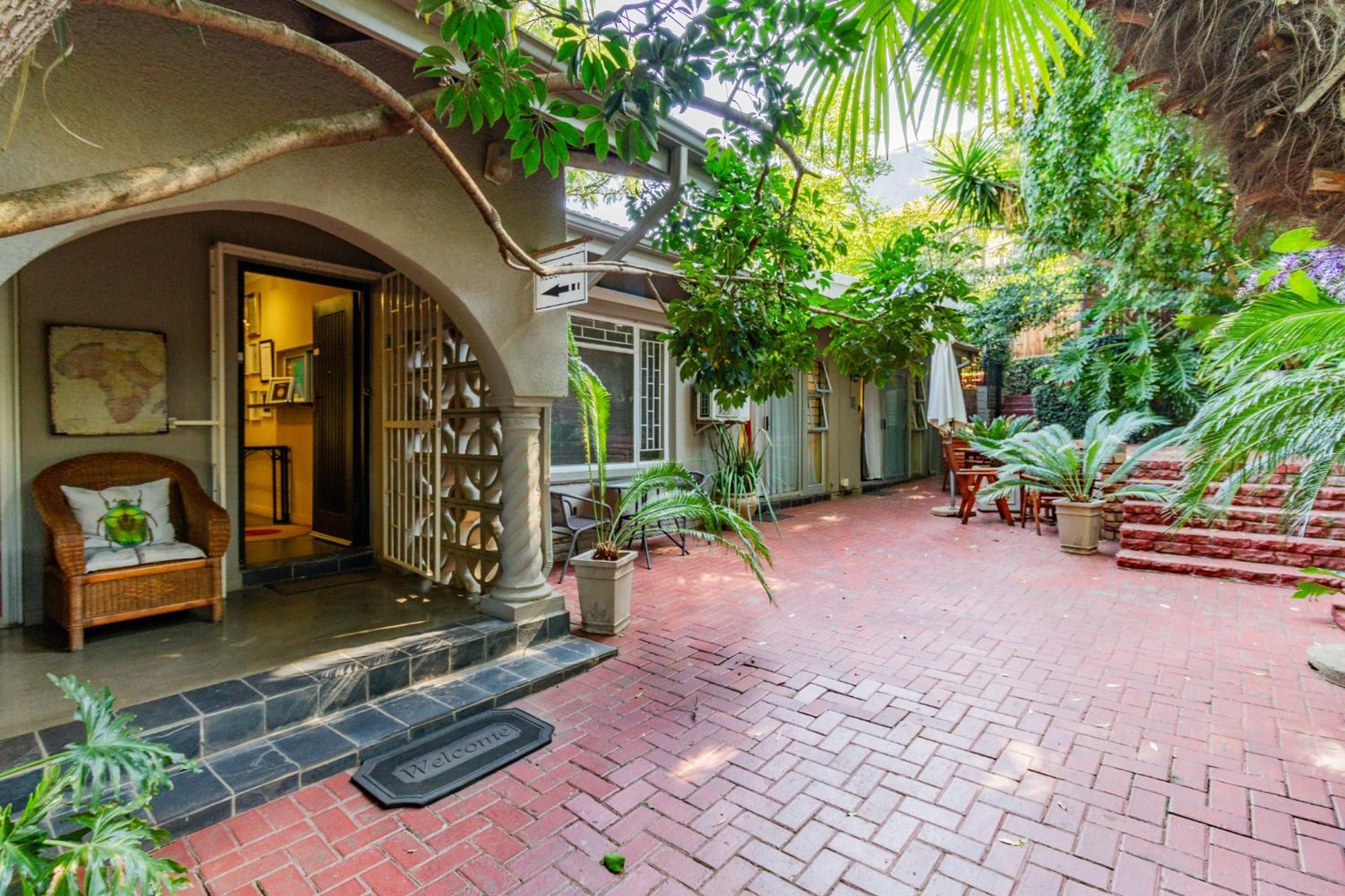 Pumleni Guesthouse Hartbeespoort Kültér fotó