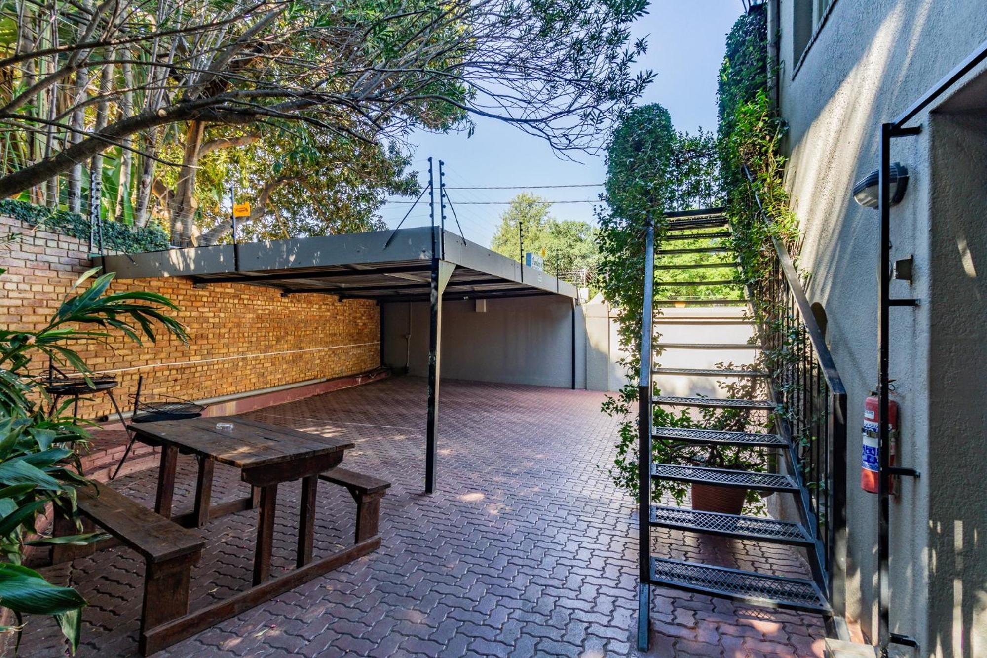 Pumleni Guesthouse Hartbeespoort Kültér fotó