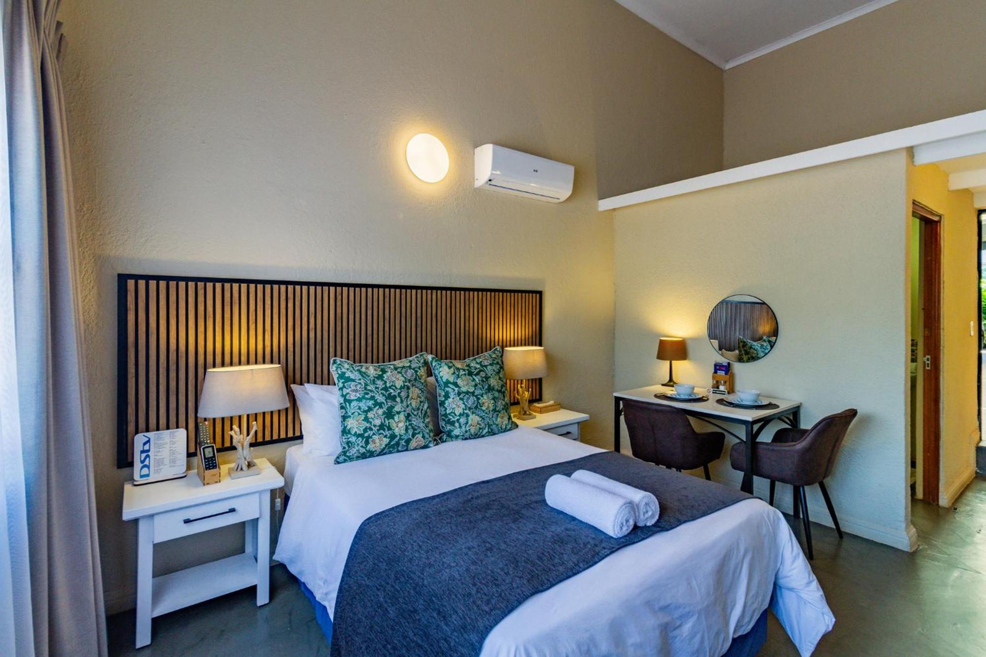 Pumleni Guesthouse Hartbeespoort Kültér fotó