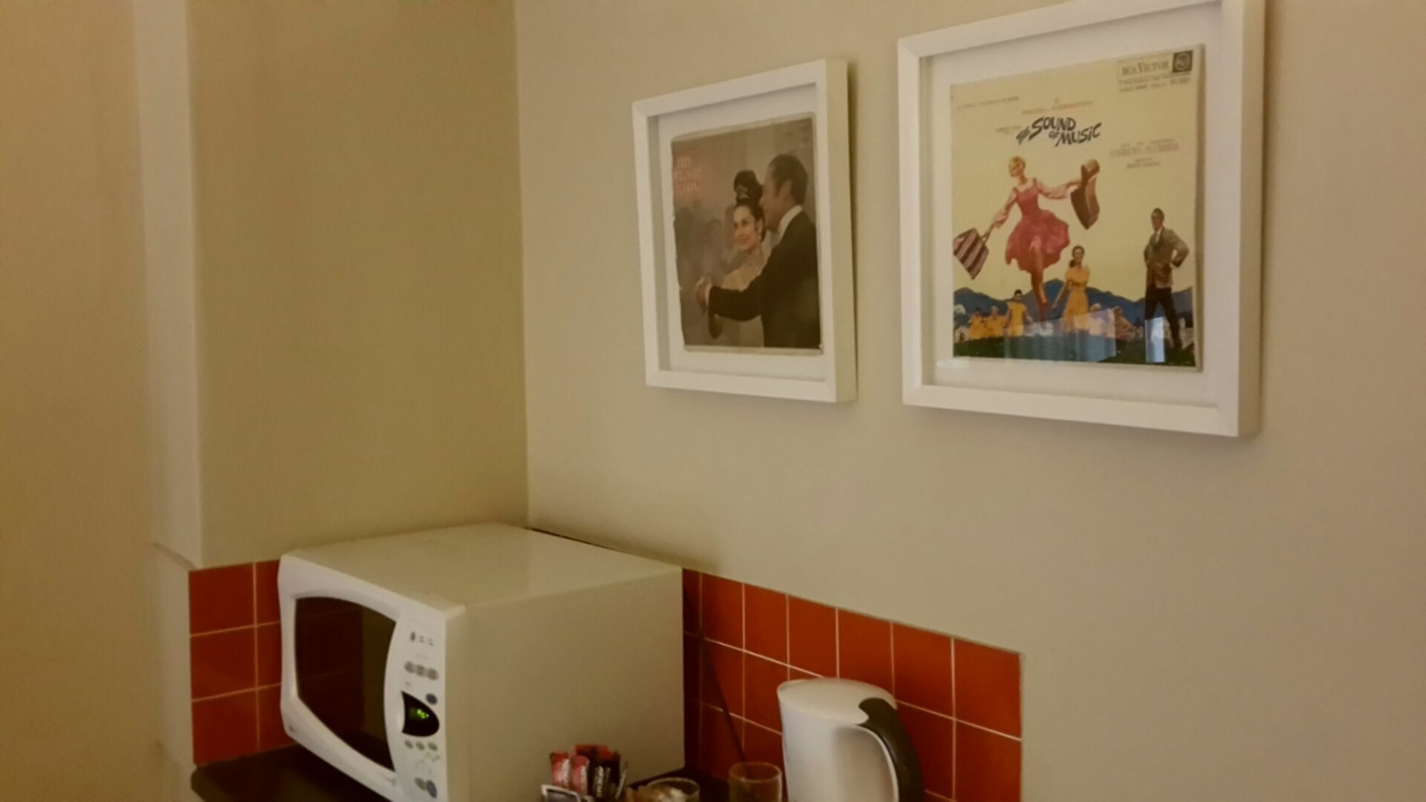 Pumleni Guesthouse Hartbeespoort Kültér fotó