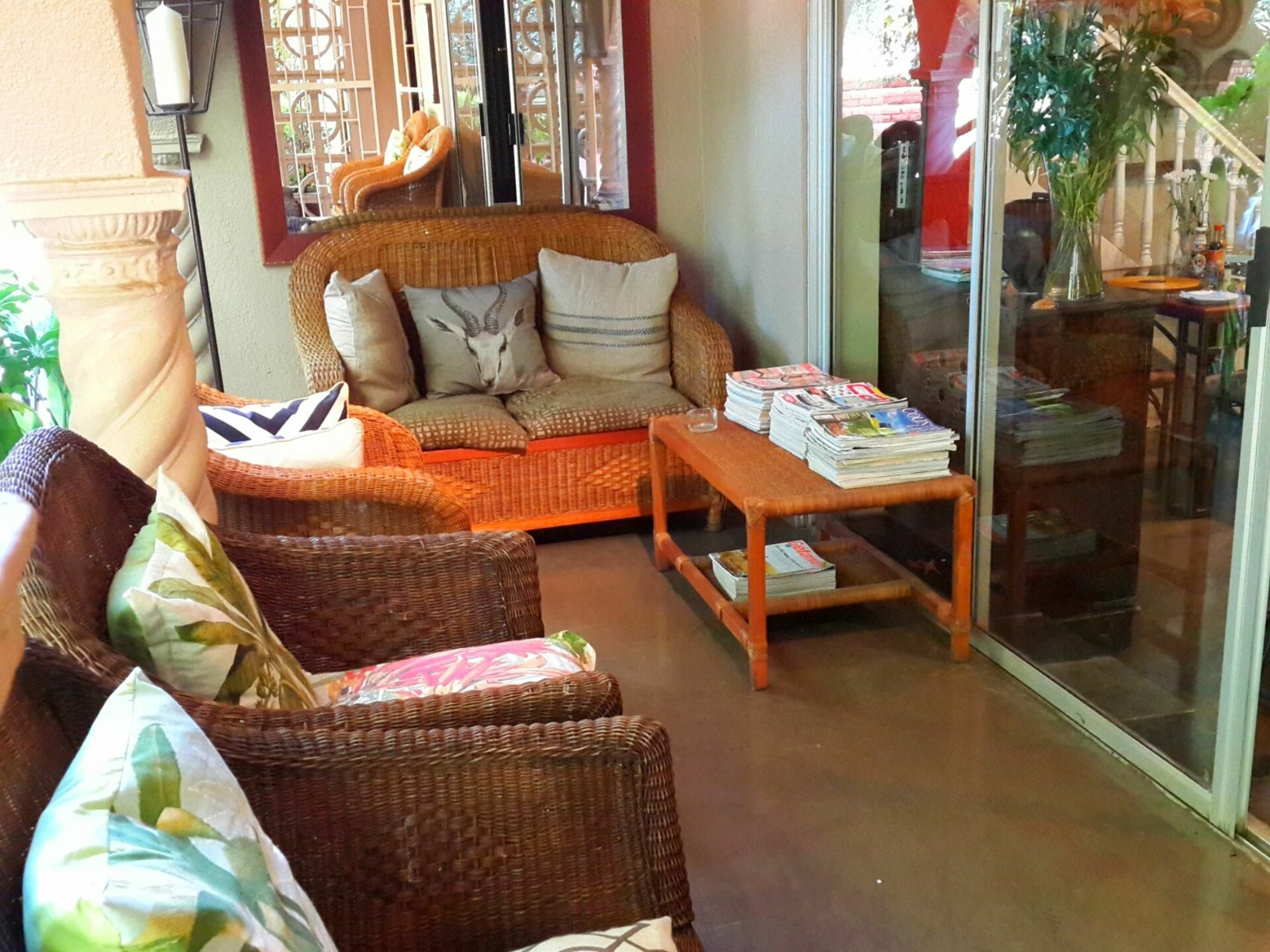 Pumleni Guesthouse Hartbeespoort Kültér fotó